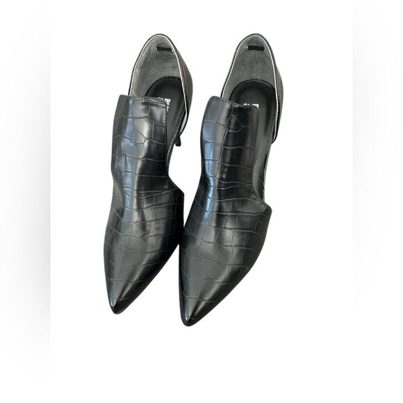 Bleeker & Bond Shoes - Bleecker & Bond Poppy Black Croc finish Heels Cutouts Long Tongue Size 9
